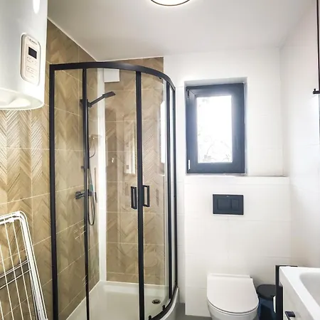 Ostoja Caloroczny Z Balia 別荘 ラトクフ