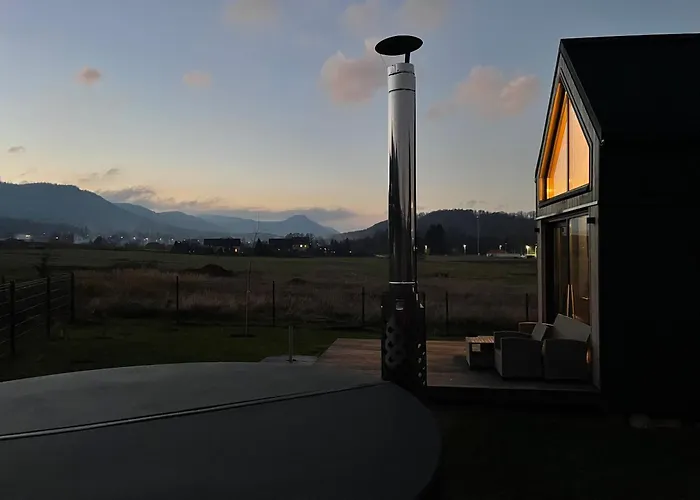 Ostoja Caloroczny Z Balia Prázdninový dům